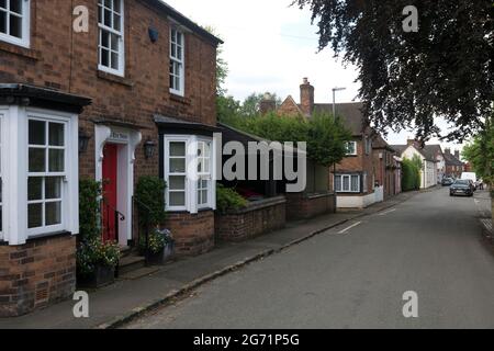 Main Street, Shenstone, Staffordshire, Inghilterra, Regno Unito Foto Stock