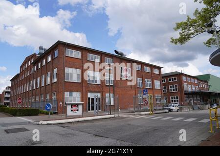 Bad Schwartau, Germania. 25 Maggio 2021. Il logo dell'azienda alimentare Schwartauer Werke può essere visto allo stabilimento 1. Credit: Marco Brandt/dpa/Alamy Live News Foto Stock