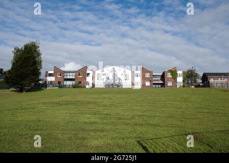 Murale 'Prepared for peace ready for war' , Shore Road, Belfast, Irlanda del Nord. Data immagine: 10 luglio 2021 Foto Stock