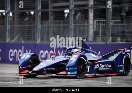 New York, Stati Uniti. 10 luglio 2021. Il pilota neozelandese Nick Cassidy of Envision Virgin Racing partecipa al campionato ABB FIA Formula e - New York City e-Prix Round 10, che si qualificerà nel quartiere Brooklyn di New York City, NY, 10 luglio 2021. (Foto di Anthony Behar/Sipa USA) Credit: Sipa USA/Alamy Live News Foto Stock