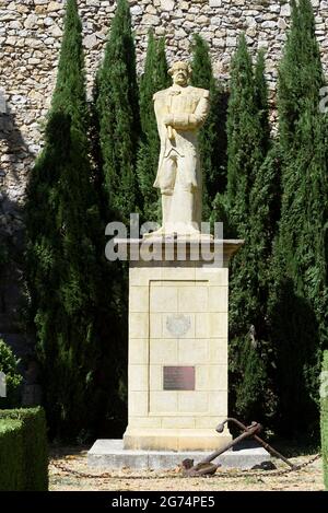 Statua, scultura o monumento a Antoine Bruni d'Entrecasteaux (1737-1793) ufficiale navale francese, esploratore e governatore coloniale in Var Provence Francia Foto Stock
