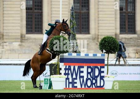 Fanny Skalli a cavallo Jonka-A durante i Masters Chantilly 2021, evento equestre FEI, Jumping CSI5 il 10 luglio 2021 a Chateau de Chantilly a Chantilly, Francia - Foto Christophe Bricot / DPPI Foto Stock