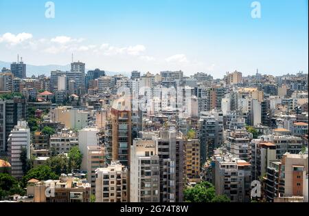 Vista sulla città di Beirut da un edificio alto in Libano Foto Stock