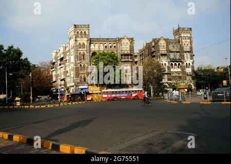 Mumbai; Maharashtra; India- Asia; Marzo; 2015 : Indian Mercantile Mansion S P Mukherjee Chowk colaba Causeway bombay Foto Stock