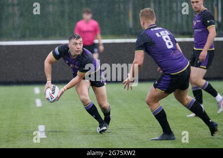 Newcastle, Regno Unito. 20 Marzo 2021. NEWCASTLE UPON TYNE, REGNO UNITO. 11 LUGLIO Evan Simons of Newcastle Thunder in azione durante la partita TRA Newcastle Thunder e Dewsbury Rams a Kingston Park, Newcastle, domenica 11 Luglio 2021. (Credit: Chris Lishman | MI News) Credit: MI News & Sport /Alamy Live News Foto Stock