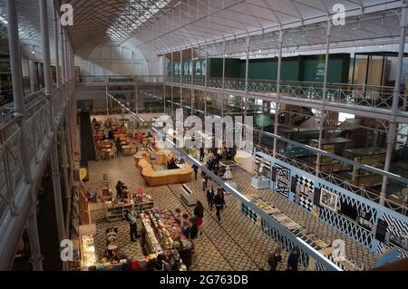 Londra, Regno Unito: Una vista dell'interno del V&A Museum of Childhood a Bethnal Green Foto Stock