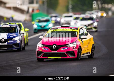 69 Stefana Quinto (ITA), TEAM OREGON, RENAULT CLIO CUP EUROPE, in azione durante il 7° round della Clio Cup Europe 2021, dal 9 al 11 luglio 2021 sull'Hungaroring, a Budapest, Ungheria - Foto Joao Filipe/DPPI Foto Stock