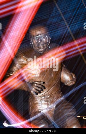 Statua di Jim Brown a Cleveland, Ohio Foto Stock