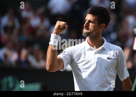 Londra, Regno Unito. 11 Luglio 2021. Novak Djokovic (SRB) durante la finale maschile ai Campionati Wimbledon 2021 all'AELTC di Londra, Regno Unito, il 11 luglio 2021. Photo by ABACAPRESS.COM Credit: Abaca Press/Alamy Live News Foto Stock