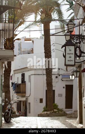 Vicolo della città vecchia, Eivissa, Ibiza, Ibiza Foto Stock