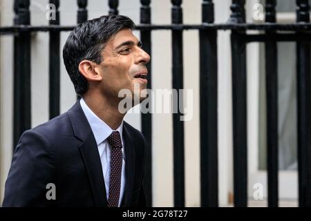 Rishi Sunak, deputato del Cancelliere dello scacchiere, Johnson, politico del Partito conservatore britannico, Downing Street, Londra Foto Stock