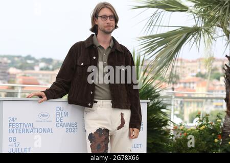 12 luglio 2021, Cannes, Provence Alpes Cote d'Azur, Francia: Hampus NORDENSON durante la fotocellula 'Bergman Island' nell'ambito della 74a edizione del Festival del Cinema di Cannes il 12 luglio 2021 a Cannes, Francia (Credit Image: © Mickael Chavet via ZUMA Wire) Foto Stock