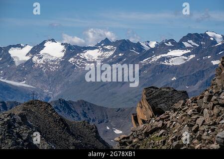 Europa, Austria, Tirolo, Alpi dello Stubai, panorama delle Alpi Ötztal con Kleinleitenspitz, Schalfkogel, Hintere Schwärze e Großer Ramolkogel Foto Stock