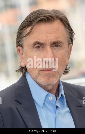 Cannes, Frankreich. 12 luglio 2021. Tim Roth partecipa alla fotocellula di 'Bergman Island' durante il 74a edizione del Festival del Cinema di Cannes, in Francia, il 12 luglio 2021. Credit: dpa/Alamy Live News Foto Stock