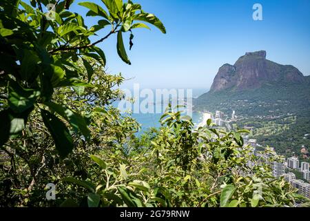 Vista dalla collina dei due fratelli (Morro Dois IrmÃ£os) a Rio de Janeiro Foto Stock