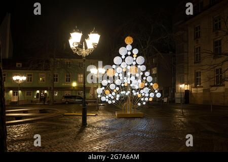 Germania, Baden-Wuerttemberg, Karlsruhe, la Lidellplatz nello splendore natalizio. Foto Stock