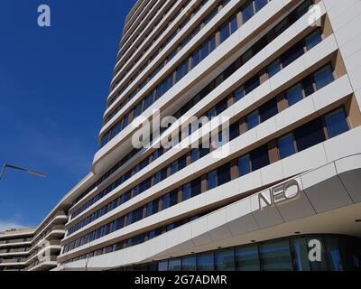 Alto edificio residenziale e alberghiero a Monaco, Baumkirchen-Mitte Foto Stock