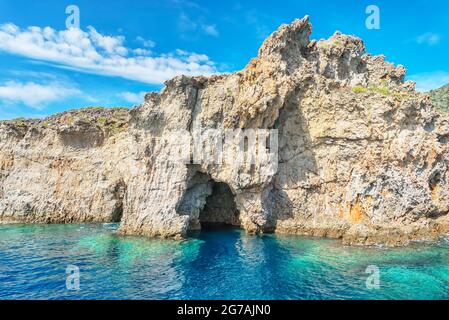 Veduta di Punta Milazzese, Panarea, Isole Eolie, Sicilia, Italia, Foto Stock