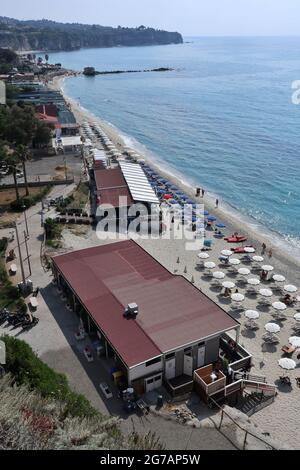 Tropea - Spiaggia Lingua dal Santuario Foto Stock