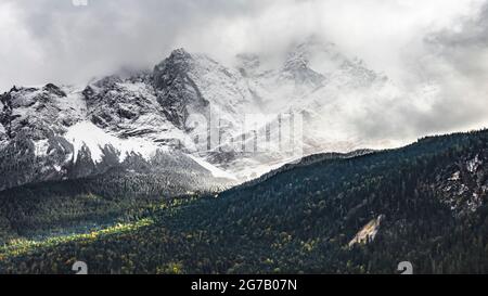 Zugspitze, Eibsee, Baviera, Germania Foto Stock