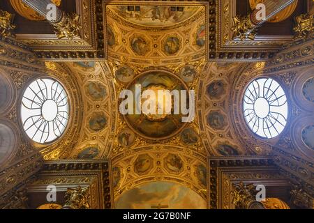 Bergamo, Italia - 10 luglio 2021: Foto al coperto del Duomo di Bergamo, una delle principali chiese della cittadella. Foto Stock