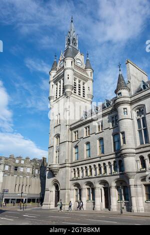 Torre dell'Orologio, Aberdeen Town House, città di Aberdeen, Aberdeenshire, Scozia, Regno Unito Foto Stock
