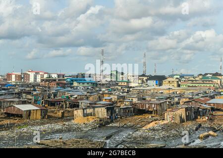 Maokokoko mercato galleggiante Lagos, Nigeria Foto Stock