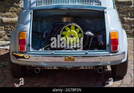 Motore posteriore ottimizzato con raffreddamento ad aria, Fiat Nuova 500 Cinquecento, auto classica, auto d'epoca, Stoccarda, Baden-Wuerttemberg, Germania Foto Stock