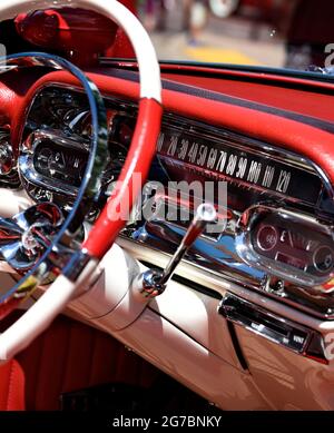 Una Cadillac Eldorado 1958 in mostra ad una Fourlth of luglio mostra di auto classiche a Santa Fe, New Mexico Foto Stock