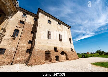 Nuova Corte (1536) dell'architetto Giulio Romano, costruito per il duca Federico II Gonzaga, del Palazzo Ducale di Mantova. Italia, Europa Foto Stock