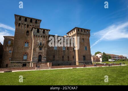 Castello medievale di San Giorgio (Castello di San Giorgio, 1395-1406) nel centro di Mantova, parte del Palazzo Ducale o Palazzo reale Gonzaga. Italia. Foto Stock