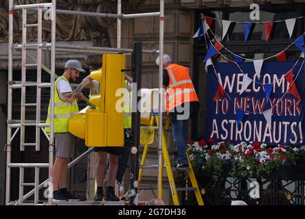 L'edificio del set continua nel centro di Glasgow prima di filmare quello che si pensa sia il nuovo film dell'Indiana Jones 5 con Harrison Ford. Data immagine: Martedì 13 luglio 2021. Foto Stock