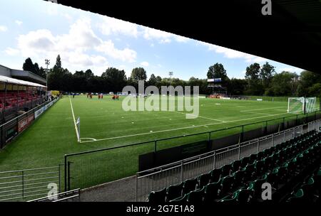 Una vista generale del Park Hall Stadium a Oswestry, Shropshire. Data immagine: Martedì 13 luglio 2021. Foto Stock