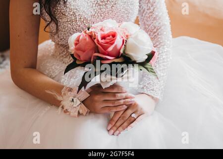 foto di sposi e sposi del giorno di nozze Foto Stock