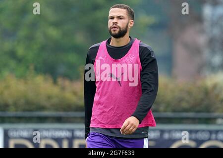 DRIEL, PAESI BASSI - LUGLIO 13: Luc Castaignos dell'OFI Crete FC durante l'incontro pre-stagionale tra Vitesse e OFI Kreta al RKSV Driel Stadion il 13 luglio 2021 a Driel, Paesi Bassi (Foto di René Nijhuis/Orange Pictures) Foto Stock