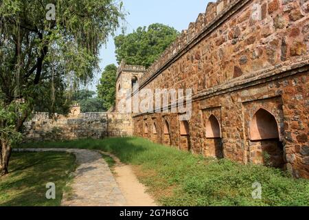 Monumenti di Mughal a Lodi Gardens o Lodhi Gardens - un parco cittadino situato a Nuova Delhi, India Foto Stock