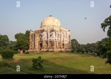 Monumenti di Mughal a Lodi Gardens o Lodhi Gardens - un parco cittadino situato a Nuova Delhi, India Foto Stock