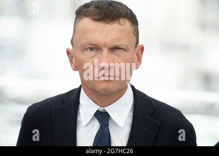 Sylvain Tesson frequenta la Panthere Des Neiges alla Fotocall Women do Cry durante il 74a edizione del Festival del Cinema di Cannes, il 14 luglio 2021, a Cannes, Francia. Foto di David Niviere/ABACAPRESS.COM Foto Stock