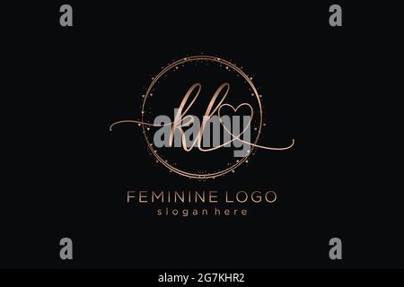 Logo scritto a mano KL con logo vettoriale a forma di cerchio di matrimonio iniziale, moda, floreale e botanico con template creativo. Illustrazione Vettoriale