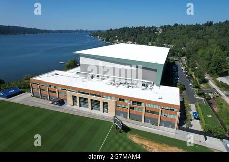 Una vista aerea del Virginia Mason Athletic Center, mercoledì 14 luglio 2021, a Renton, Washington. La struttura è la sede centrale di Seattle Seahawks e. Foto Stock