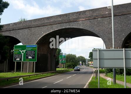 Ex viadotto della Great Central Railway, A426 Leicester Road, Rugby, Warwickshire, Inghilterra, REGNO UNITO Foto Stock