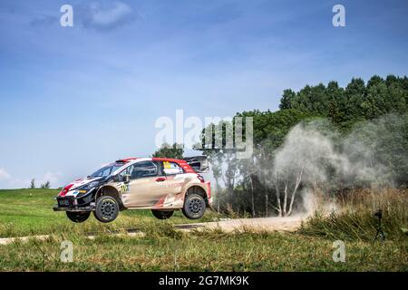 69 Rovanperä Kalle (fin), Halttunen Jonne (fin), Toyota Gazoo Racing WRT, Toyota Yaris WRC, azione durante il Rally Estonia, 7° round del Campionato FIA WRC 2021 dal 15 al 18 luglio a Tartu, Contea di Tartu in Estonia - Foto Nikos Katikis / DPPI Foto Stock