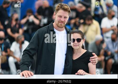 Gijs Naber e Ildiko Enyedi frequentano la storia di mia moglie Photocall come parte del 74a Festival Internazionale del Cinema di Cannes, in Francia, il 15 luglio 2021. Foto di Aurore Marechal/ABACAPRESS.COM Foto Stock