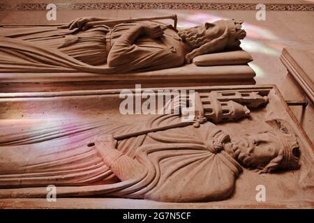 FRANCIA, SANT-DENIS 93, CHILDEBERT E CLOVIS IER. LA BASILICA DI SAINT DENIS È UNA GRANDE ABBAZIA MEDIEVALE CHIESA NELLA CITTÀ DI SAINT-DENIS, ORA UN NORT Foto Stock