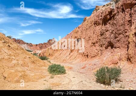 Skazka (fiaba) Canyon, vicino alla sezione meridionale del lago Issyk-Kul, Kirghizistan Foto Stock