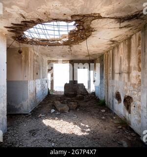 Scuola abbandonata nel distretto di Aley Libano Foto Stock