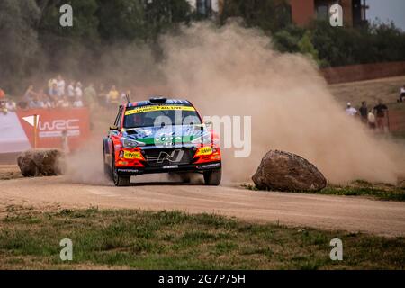 24 Huttunen Jari (fin), Lukka Mikko (fin), Hyundai Motorsport N, Hyundai NG i20, azione durante il Rally Estonia, 7° round del Campionato FIA WRC 2021 dal 15 al 18 luglio a Tartu, Contea di Tartu in Estonia - Foto Nikos Katikis / DPPI Foto Stock