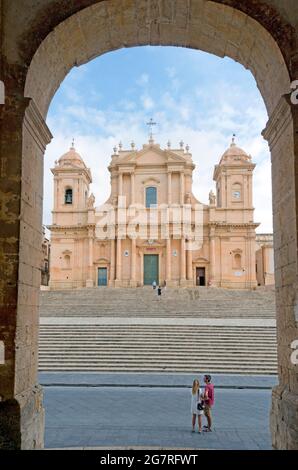 Cattedrale di Noto, Noto, Sicilia, Italia Foto Stock