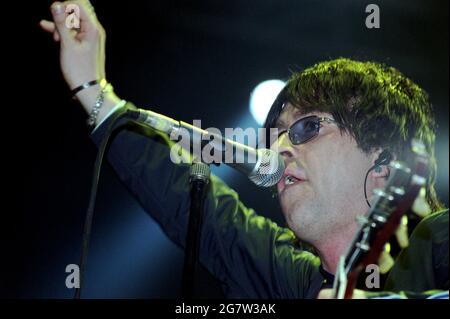 Milano Italia 2000-05-31: Johnny Marr & The Healers concerto dal vivo al Forum Assago Foto Stock