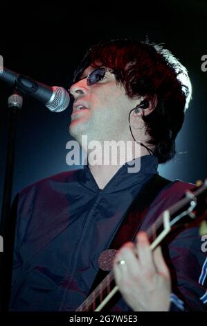 Milano Italia 2000-05-31: Johnny Marr & The Healers concerto dal vivo al Forum Assago Foto Stock